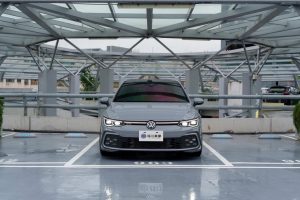 Volkswagen Golf 2.0 TSI GTI